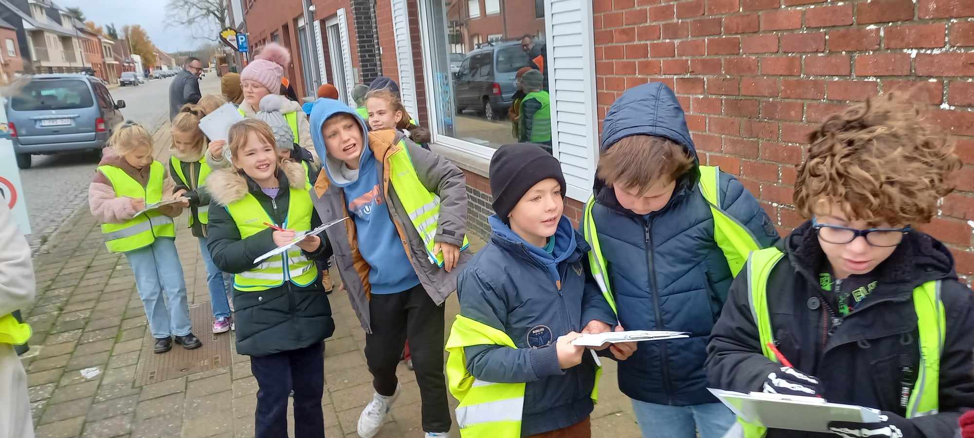 Leerwandeling in de buurt van de school